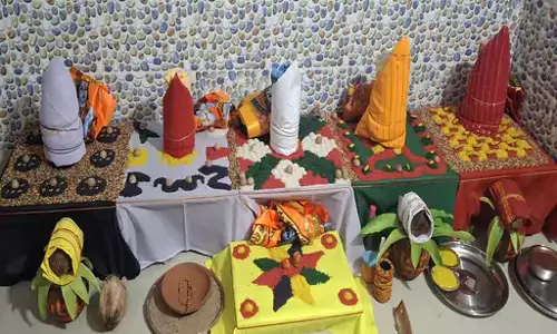 शिव मंदिरों में रुद्राभिषेक संपन्न
