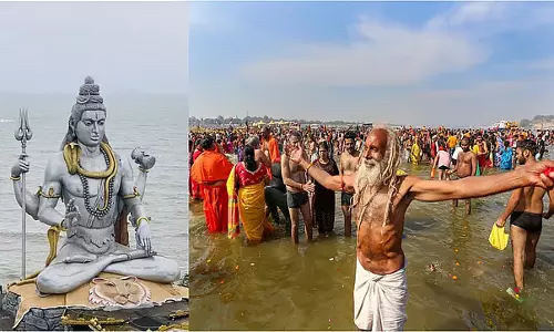 UP: महाशिवरात्रि के दिन अमृत स्नान के लिए उमड़े श्रद्धालु UP: महाशिवरात्रि के दिन अमृत स्नान के लिए उमड़े श्रद्धालु