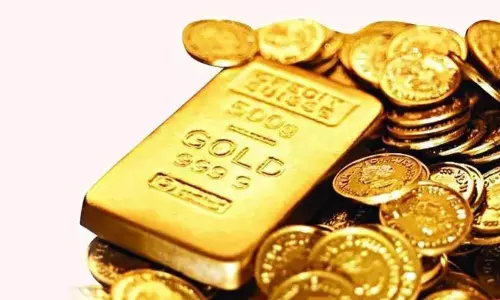 AP: बैंकर ने ऑनलाइन सट्टेबाजी में गिरवी रखे 2.5 करोड़ रुपये के सोने का गबन किया AP: बैंकर ने ऑनलाइन सट्टेबाजी में गिरवी रखे 2.5 करोड़ रुपये के सोने का गबन किया