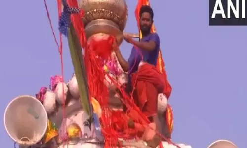 Mahashivratri के अवसर पर देशभर के लोकप्रिय मंदिरों में भक्तों की भारी भीड़ उमड़ी