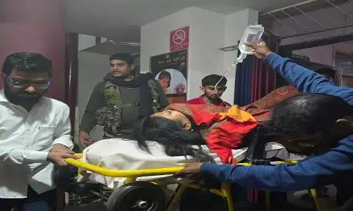 महाकुंभ मेले से लौटते समय सड़क हादसा: JMM MP महुआ मांझी गंभीर रूप से घायल