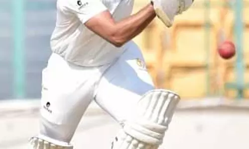 विदर्भ के करुण नायर ने 8000 प्रथम श्रेणी रन पूरे किए विदर्भ के करुण नायर ने 8000 प्रथम श्रेणी रन पूरे किए