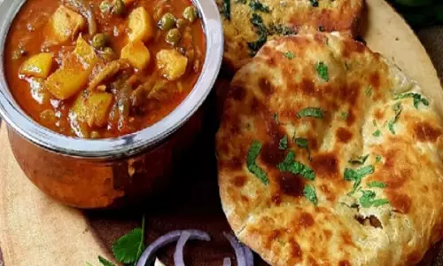 अमृतसरी आलू कुलचा रेसिपी
