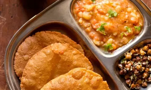 सिंघाड़े की पूरी रेसिपी