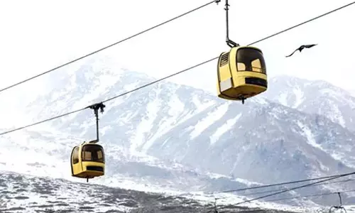 Jammu: खराब मौसम के कारण कोंगडूरी-अफ्फारवत में गोंडोला सेवाएं स्थगित