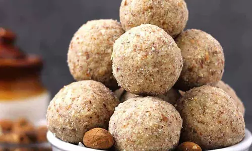 बादाम लड्डू रेसिपी