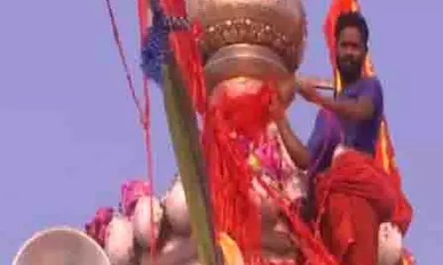 Mahashivratri पर देशभर के लोकप्रिय मंदिरों में भक्तों की भारी भीड़ उमड़ी
