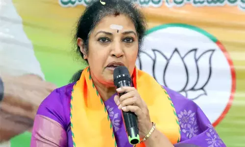 जगन ने विधानसभा में कहा कि सदस्यता रद्द कर दी जाएगी : MP Daggubati Purandeswari जगन ने विधानसभा में कहा कि सदस्यता रद्द कर दी जाएगी : MP Daggubati Purandeswari