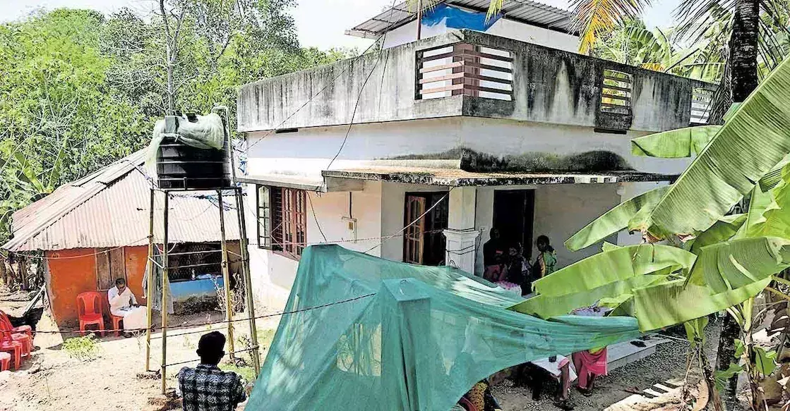 Kerala : अफान की दादी सलमा बीवी ने पुराना घर छोड़ने से इनकार कर दिया Kerala : अफान की दादी सलमा बीवी ने पुराना घर छोड़ने से इनकार कर दिया