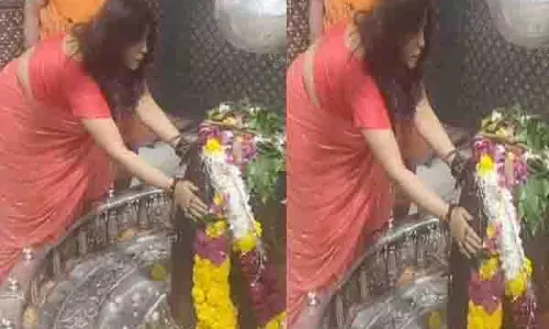 Ekta Kapoor ने महा शिवरात्रि के अवसर पर शिवलिंग के पूजा की