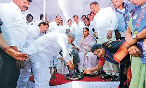 चाहे कितनी भी पीढ़ियाँ क्यों न आ जाएँ, उनका ऋण चुकाया नहीं जा सकता : State Minister Damodar