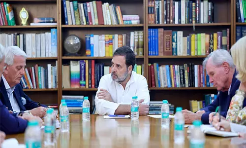Rahul Gandhi ने शिकागो काउंसिल ऑन ग्लोबल अफेयर्स के निदेशक मंडल के प्रतिनिधिमंडल से की मुलाकात Rahul Gandhi ने शिकागो काउंसिल ऑन ग्लोबल अफेयर्स के निदेशक मंडल के प्रतिनिधिमंडल से की मुलाकात