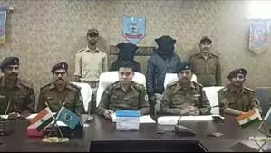 बोकारो में बच्ची से रेप के बाद हत्या, मां भी निकली साजिश में भागीदार, तीन आरोपी गिरफ्तार बोकारो में बच्ची से रेप के बाद हत्या, मां भी निकली साजिश में भागीदार, तीन आरोपी गिरफ्तार