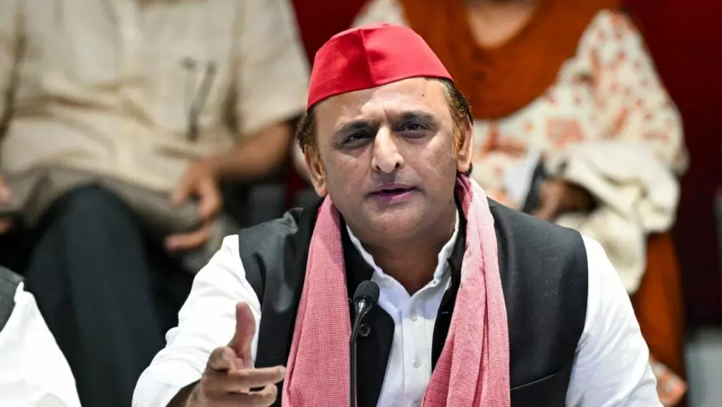 Lucknow: भाजपा वालों को बताना चाहिए कि वे गंगा को कैसे धोएंगे: अखिलेश यादव Lucknow: भाजपा वालों को बताना चाहिए कि वे गंगा को कैसे धोएंगे: अखिलेश यादव