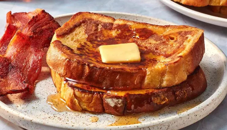 French Toast: इस डिश को आजमाएं, नाश्ते के लिए है परफेक्ट रेसिपी French Toast: इस डिश को आजमाएं, नाश्ते के लिए है परफेक्ट रेसिपी