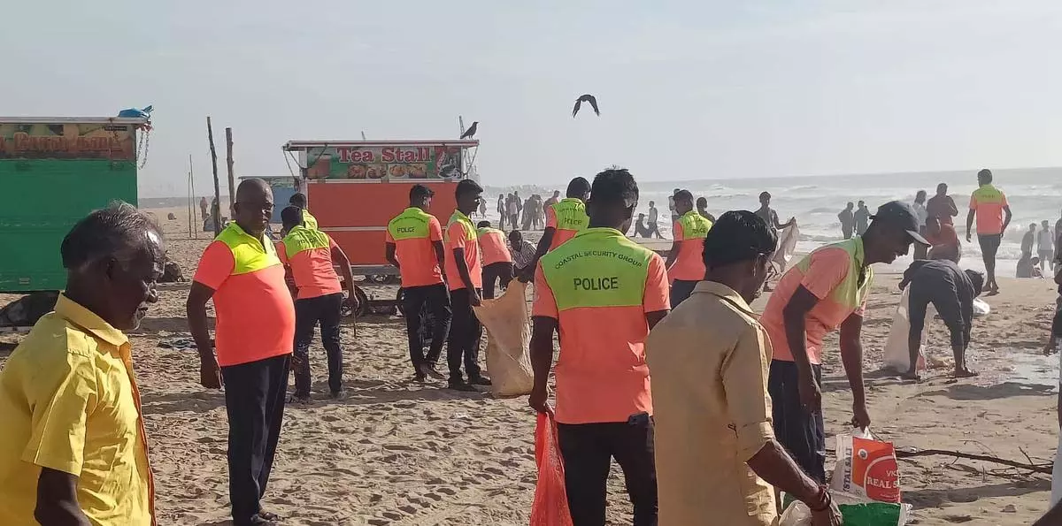 Chennai कॉर्पोरेशन समुद्र तट की सफाई के लिए निजी खिलाड़ियों को आउटसोर्स करेगा Chennai कॉर्पोरेशन समुद्र तट की सफाई के लिए निजी खिलाड़ियों को आउटसोर्स करेगा