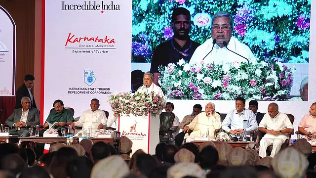 1.5 लाख नौकरियां पैदा करने का लक्ष्य: CM Siddaramaiah 1.5 लाख नौकरियां पैदा करने का लक्ष्य: CM Siddaramaiah