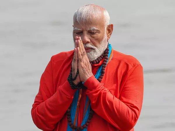 PM मोदी ने महाकुंभ पर विचार किया, इसे एकता का महायज्ञ बताया PM मोदी ने महाकुंभ पर विचार किया, इसे एकता का महायज्ञ बताया
