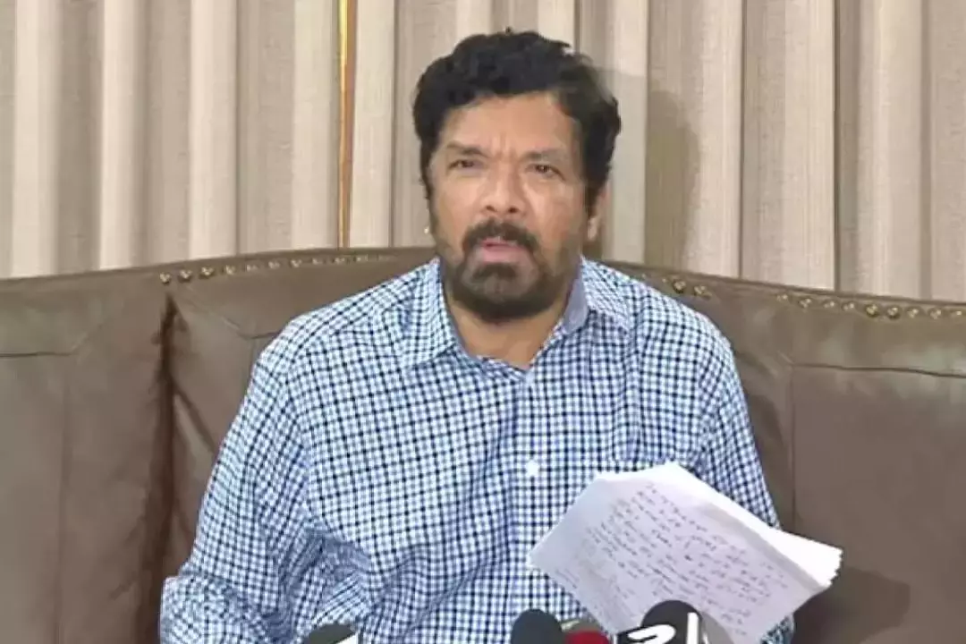 Andhra: पोसानी कृष्ण मुरली की स्वास्थ्य स्थिति: डॉ. गुरुमहेश का बयान Andhra: पोसानी कृष्ण मुरली की स्वास्थ्य स्थिति: डॉ. गुरुमहेश का बयान