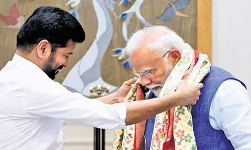Telangana: सीएम रेवंत रेड्डी ने मेट्रो चरण-द्वितीय के लिए धन की मांग की Telangana: सीएम रेवंत रेड्डी ने मेट्रो चरण-द्वितीय के लिए धन की मांग की