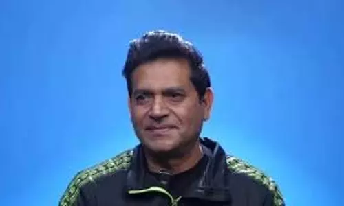 फखर और अयूब की अनुपस्थिति ने हम पर असर डाला: आकिब जावेद फखर और अयूब की अनुपस्थिति ने हम पर असर डाला: आकिब जावेद