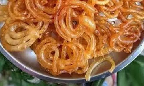 Potato Jalebi Recipe:अब बिना मैदा के घर पर बनाएं आलू जलेबी Potato Jalebi Recipe:अब बिना मैदा के घर पर बनाएं आलू जलेबी
