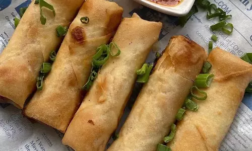 Spring Roll Sheet: घर पर बनाये बाजार जैसी स्प्रिंग रोल शीट Spring Roll Sheet: घर पर बनाये बाजार जैसी स्प्रिंग रोल शीट