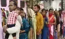 Lakhimpur Kheri: मोर्चरी से जबरन शव ले जाकर जाम लगाना पड़ा भारी, मामला दर्ज Lakhimpur Kheri: मोर्चरी से जबरन शव ले जाकर जाम लगाना पड़ा भारी, मामला दर्ज