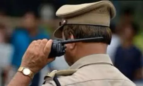 Lucknow: किरायेदार ने महिला दरोगा पर किया हमला