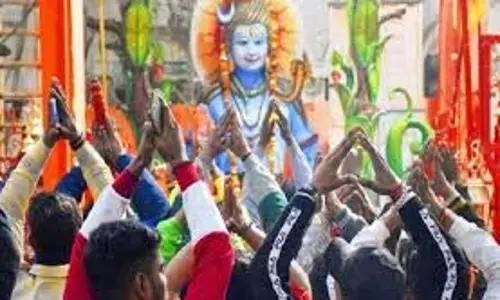 Hamirpur : सभी शिव मंदिरों में श्रद्धालुओं की भारी भीड़ Hamirpur : सभी शिव मंदिरों में श्रद्धालुओं की भारी भीड़