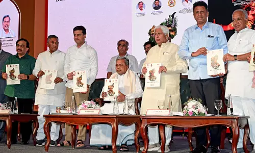 कर्नाटक एएमआर ट्रैवल एक्सपो: मुख्यमंत्री ने पर्यटन में निवेश का आह्वान किया