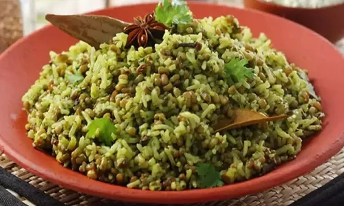 हरियाली मटकी खिचड़ी रेसिपी