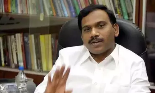 A Raja ने केंद्र सरकार से स्पष्टीकरण मांगा A Raja ने केंद्र सरकार से स्पष्टीकरण मांगा