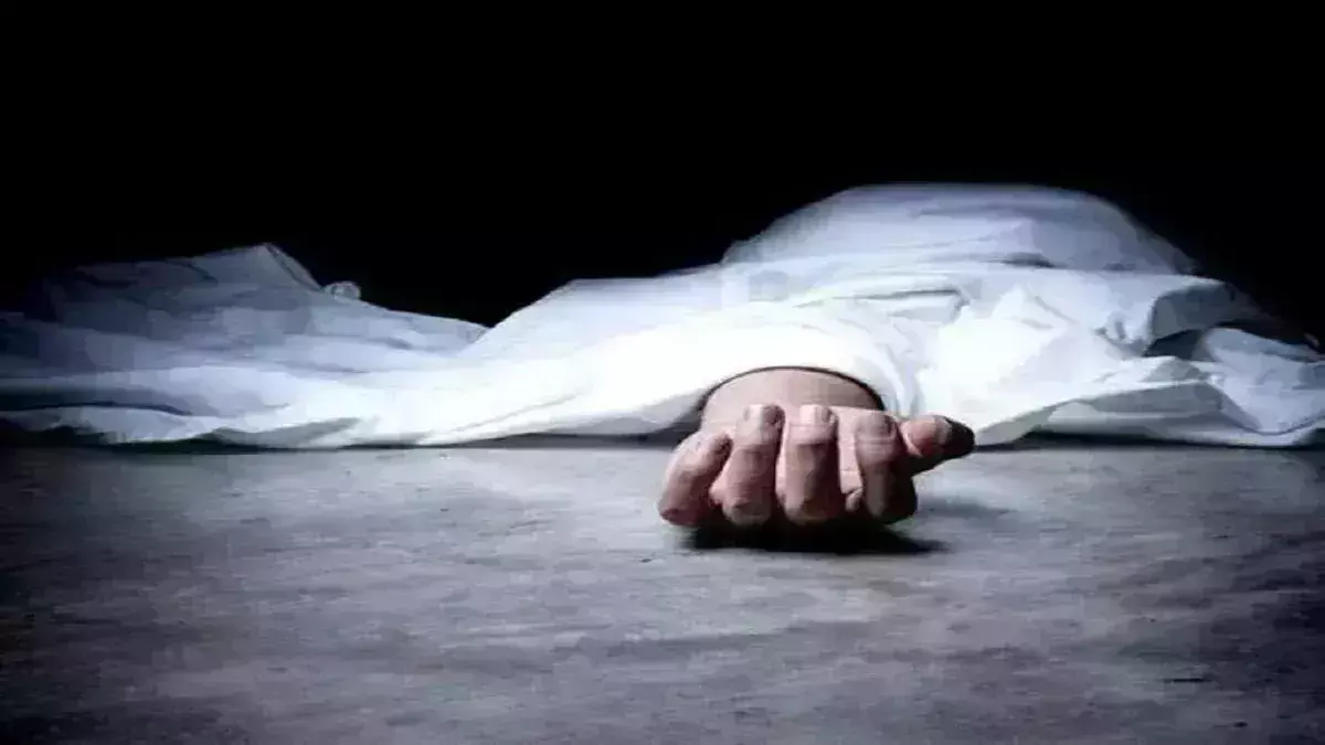 Kanpur: बस ने बच्चे को मारी टक्कर मोके में मौत, ग्रामीणों ने किया हंगामा