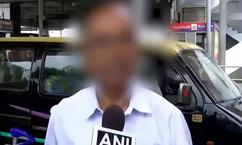 आरजी कार घटना के पीड़ित के माता-पिता CBI निदेशक से मिलने दिल्ली पहुंचे आरजी कार घटना के पीड़ित के माता-पिता CBI निदेशक से मिलने दिल्ली पहुंचे