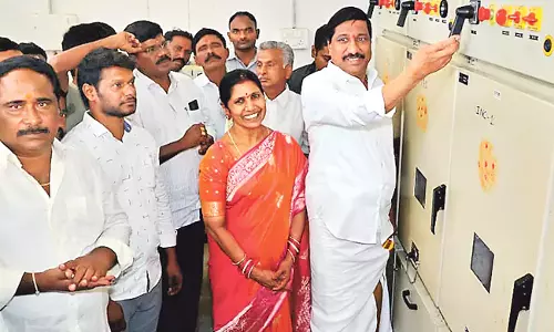 स्वयं के धन से जुरेरू लिफ्ट सिंचाई प्रणाली की मरम्मत : Minister BC Janardhan Reddy स्वयं के धन से जुरेरू लिफ्ट सिंचाई प्रणाली की मरम्मत : Minister BC Janardhan Reddy