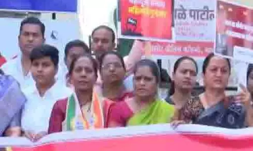 NCP-SCP नेताओं और कार्यकर्ताओं ने पुणे बलात्कार की घटना के खिलाफ विरोध प्रदर्शन किया