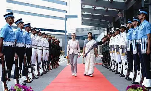 यूरोपीय आयोग के अध्यक्ष Delhi पहुंचे, कहा भारत विश्वसनीय मित्र और रणनीतिक सहयोगी यूरोपीय आयोग के अध्यक्ष Delhi पहुंचे, कहा भारत विश्वसनीय मित्र और रणनीतिक सहयोगी