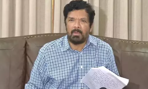Andhra: पोसानी कृष्ण मुरली की स्वास्थ्य स्थिति: डॉ. गुरुमहेश का बयान Andhra: पोसानी कृष्ण मुरली की स्वास्थ्य स्थिति: डॉ. गुरुमहेश का बयान