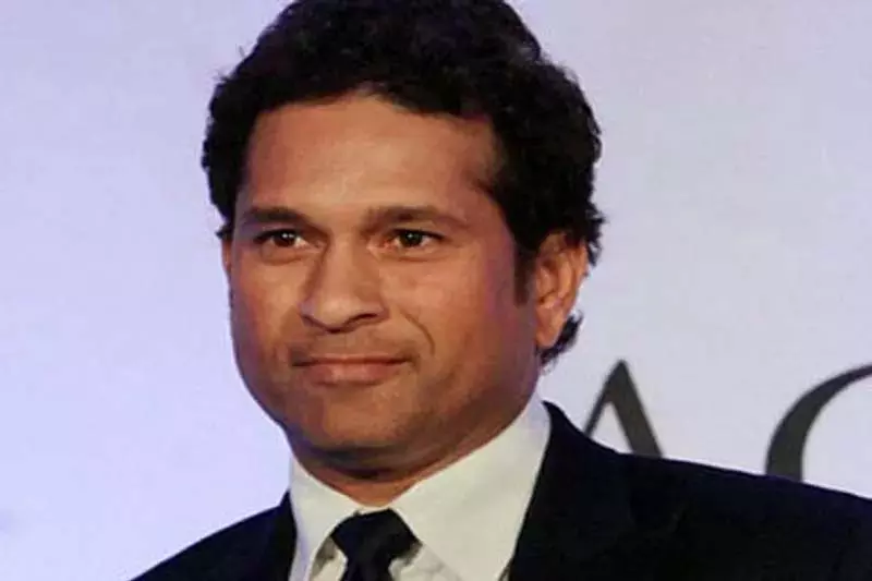 इंग्लैंड पर जीत के बाद तेंदुलकर ने अफगानिस्तान की प्रशंसा की इंग्लैंड पर जीत के बाद तेंदुलकर ने अफगानिस्तान की प्रशंसा की