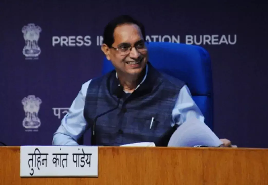 ओडिशा कैडर के IAS तुहिन कांता पांडे को सेबी का नया प्रमुख नियुक्त किया गया ओडिशा कैडर के IAS तुहिन कांता पांडे को सेबी का नया प्रमुख नियुक्त किया गया