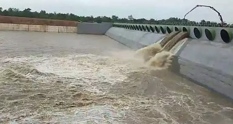 Kaleshwaram लिफ्ट सिंचाई योजना: कैग से राज्य को जवाब सौंपने को कहा गया Kaleshwaram लिफ्ट सिंचाई योजना: कैग से राज्य को जवाब सौंपने को कहा गया