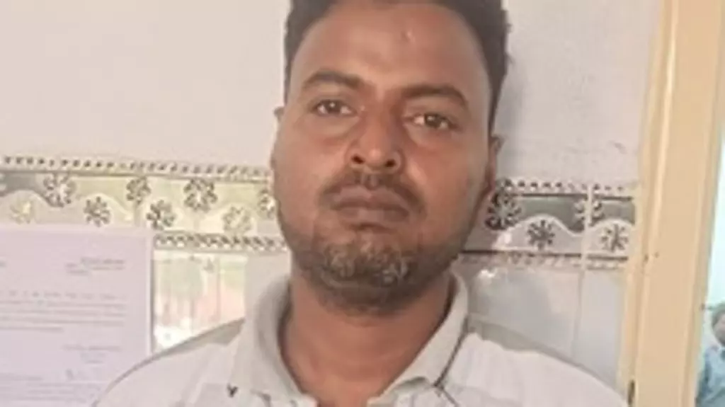 Tamil Nadu: पोक्सो मामले में 2 लोगों को 20 साल कैद की सजा Tamil Nadu: पोक्सो मामले में 2 लोगों को 20 साल कैद की सजा