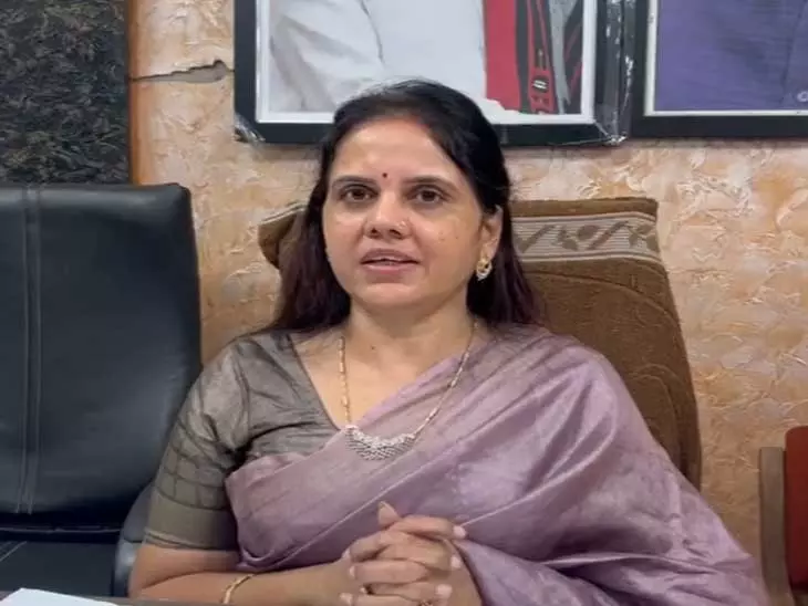 रायपुर नगर निगम को संवारने का संकल्प जनता की कसौटी पर खरा उतरना ध्येय: मीनल चौबे रायपुर नगर निगम को संवारने का संकल्प जनता की कसौटी पर खरा उतरना ध्येय: मीनल चौबे