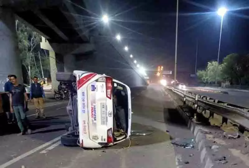 Panchkula में पुलिस वाहन को ट्रक से टक्कर मारने के आरोप में चालक गिरफ्तार Panchkula में पुलिस वाहन को ट्रक से टक्कर मारने के आरोप में चालक गिरफ्तार