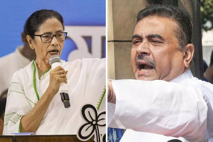 बीजेपी के सुवेंदु अधिकारी ने CM ममता बनर्जी के खिलाफ चुनाव आयोग से शिकायत की बीजेपी के सुवेंदु अधिकारी ने CM ममता बनर्जी के खिलाफ चुनाव आयोग से शिकायत की