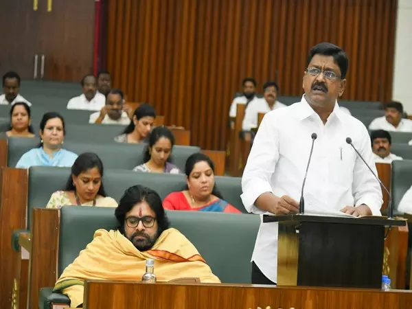 आंध्र प्रदेश ने Budget 2025-26 में किसानों, छात्रों और कारीगरों को प्रोत्साहन देने की घोषणा की आंध्र प्रदेश ने Budget 2025-26 में किसानों, छात्रों और कारीगरों को प्रोत्साहन देने की घोषणा की