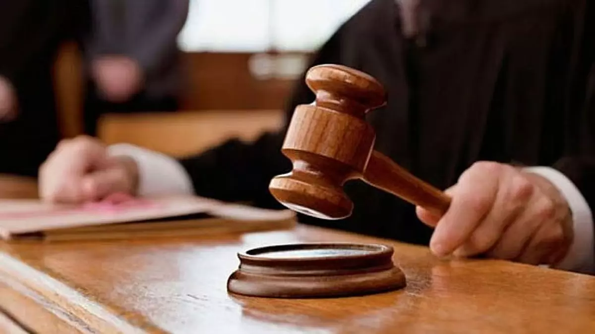 CBI कोर्ट ने धोखाधड़ी मामले में एनटीसी के पूर्व अधिकारियों समेत पांच को सजा सुनाई CBI कोर्ट ने धोखाधड़ी मामले में एनटीसी के पूर्व अधिकारियों समेत पांच को सजा सुनाई