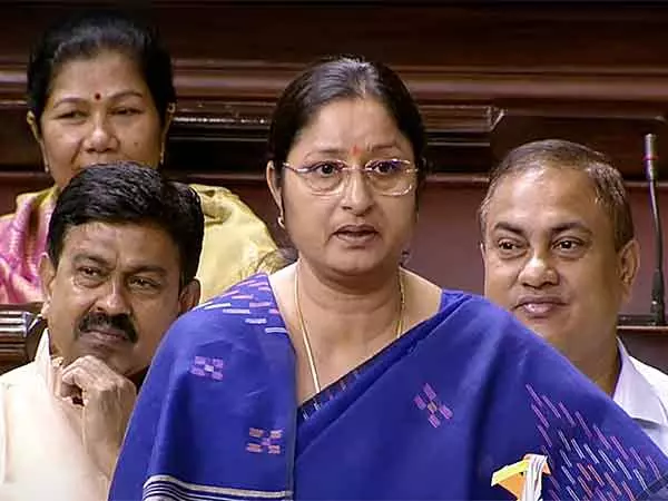 महिला एवं बाल विकास मंत्री ने समानता, तैयारी और संकट प्रबंधन के लिए यूरोपीय आयुक्त से मुलाकात की महिला एवं बाल विकास मंत्री ने समानता, तैयारी और संकट प्रबंधन के लिए यूरोपीय आयुक्त से मुलाकात की