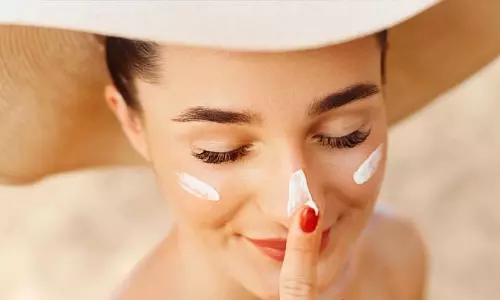 Skin Care: गर्मियों में फेस वॉश के बाद स्किन केयर के लिए अपनाएं ये जरूरी स्टेप्स, पाएं ग्लोइंग स्किन Skin Care: गर्मियों में फेस वॉश के बाद स्किन केयर के लिए अपनाएं ये जरूरी स्टेप्स, पाएं ग्लोइंग स्किन